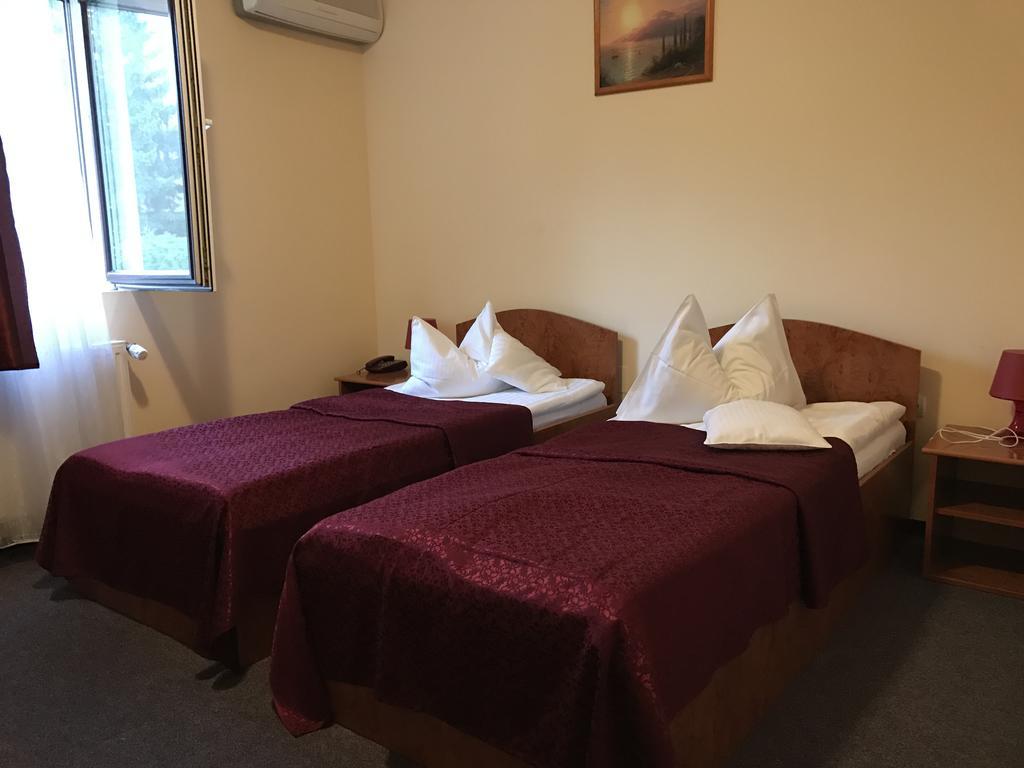 סאטו מארה Hotel Cardinal מראה חיצוני תמונה