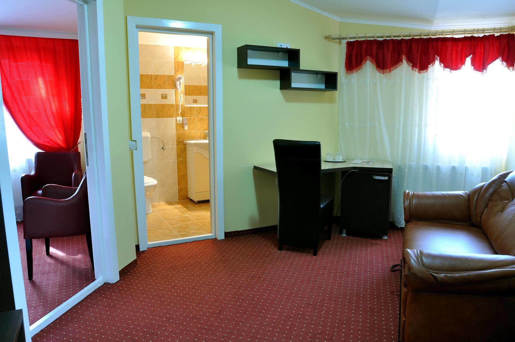 סאטו מארה Hotel Cardinal מראה חיצוני תמונה