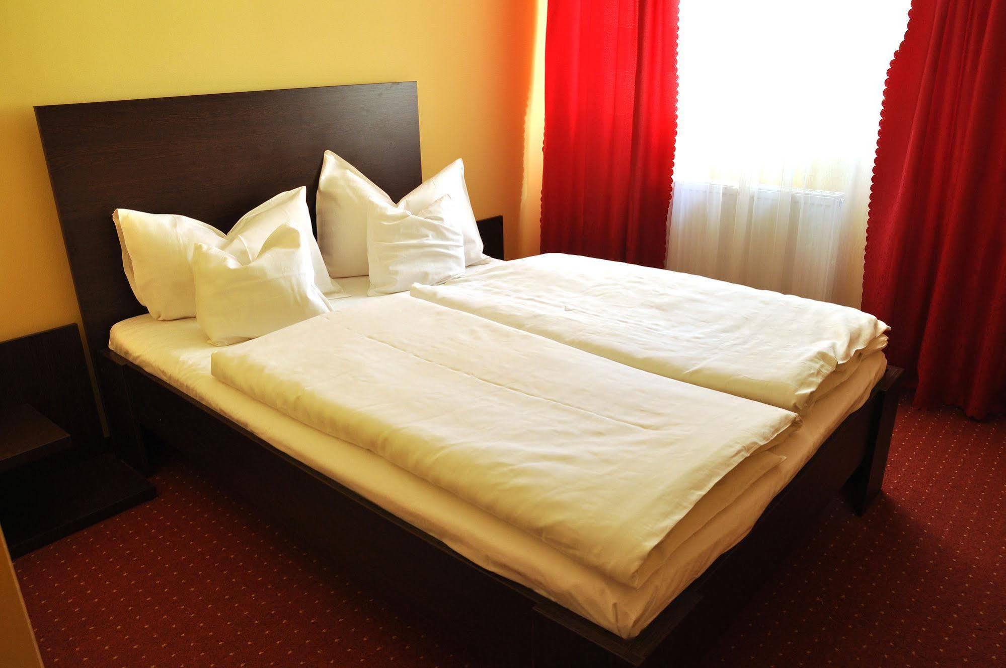 סאטו מארה Hotel Cardinal מראה חיצוני תמונה