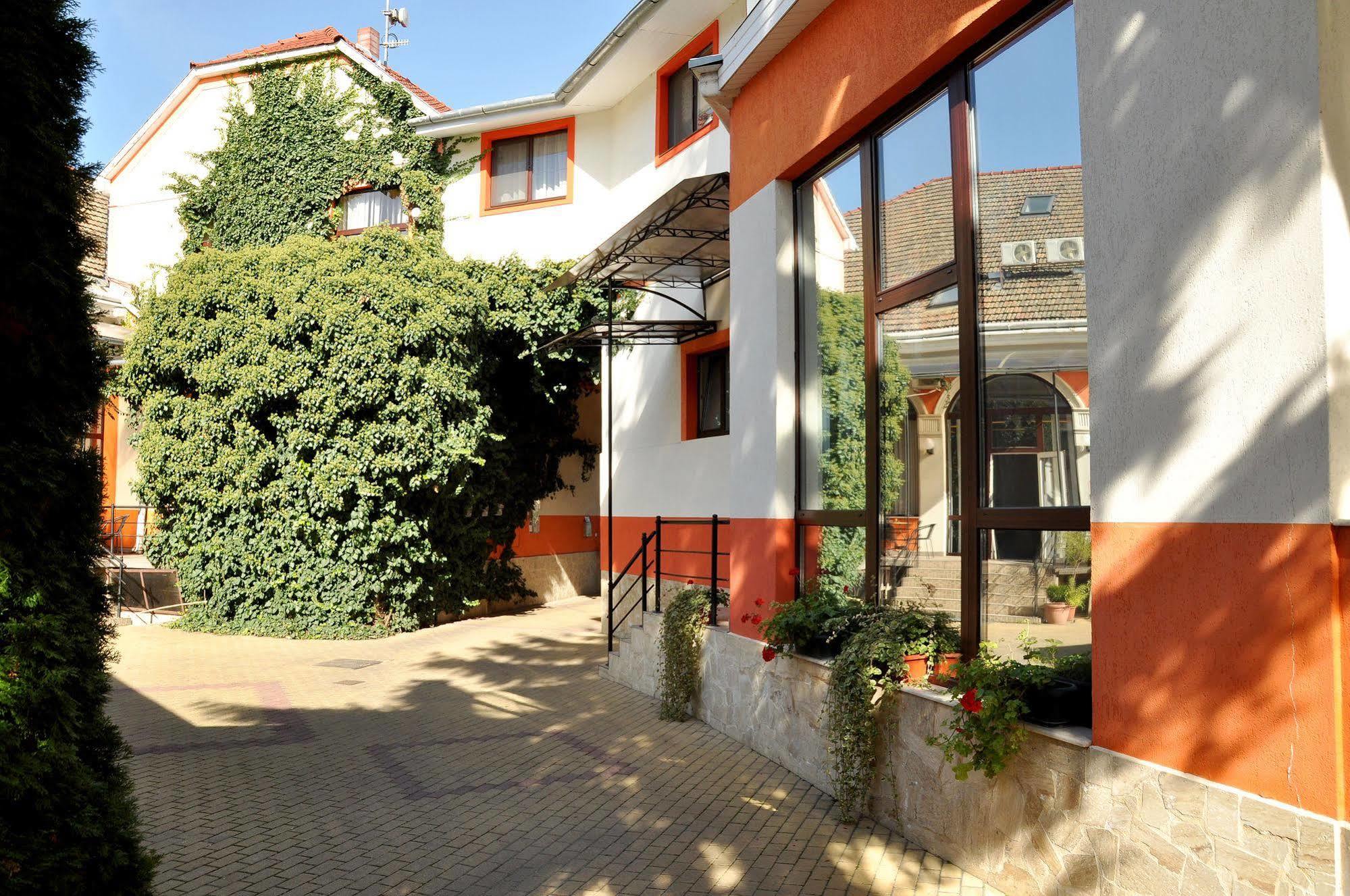 סאטו מארה Hotel Cardinal מראה חיצוני תמונה