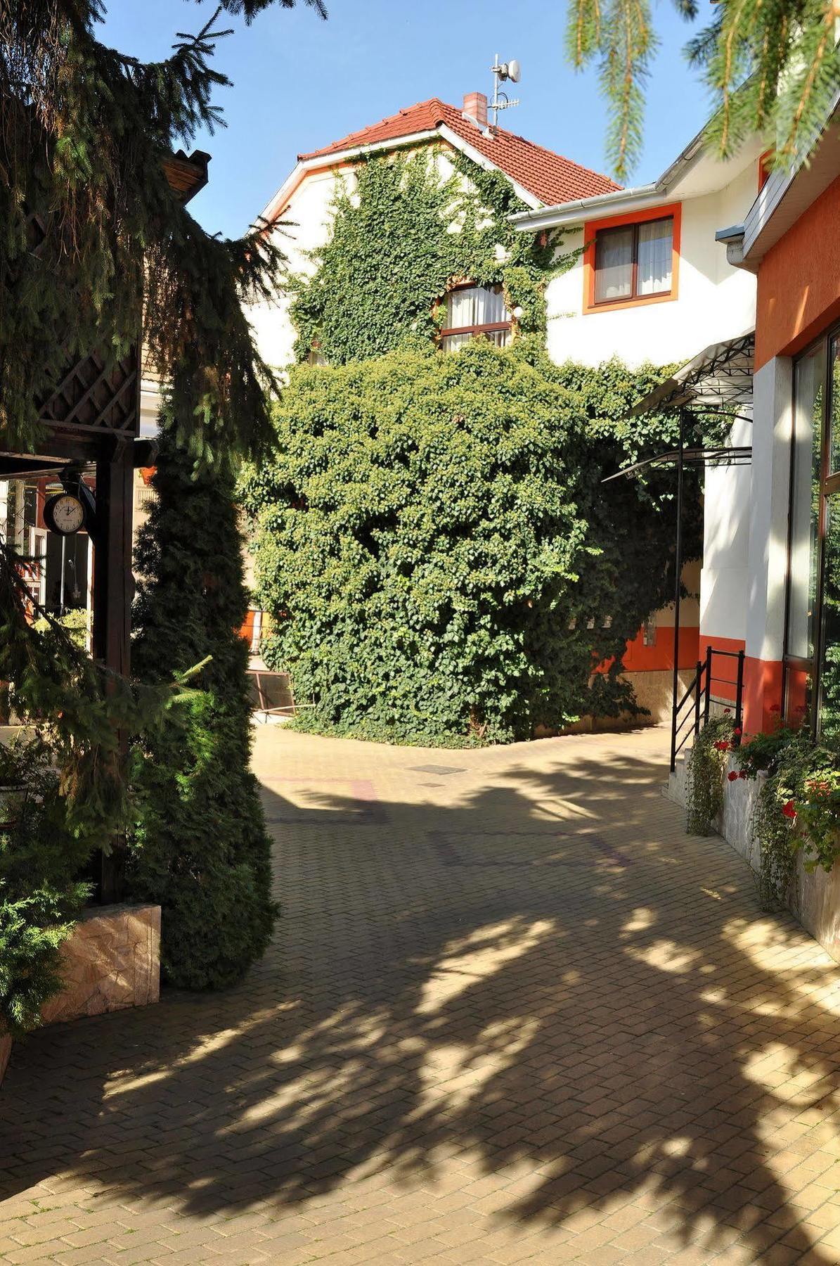 סאטו מארה Hotel Cardinal מראה חיצוני תמונה